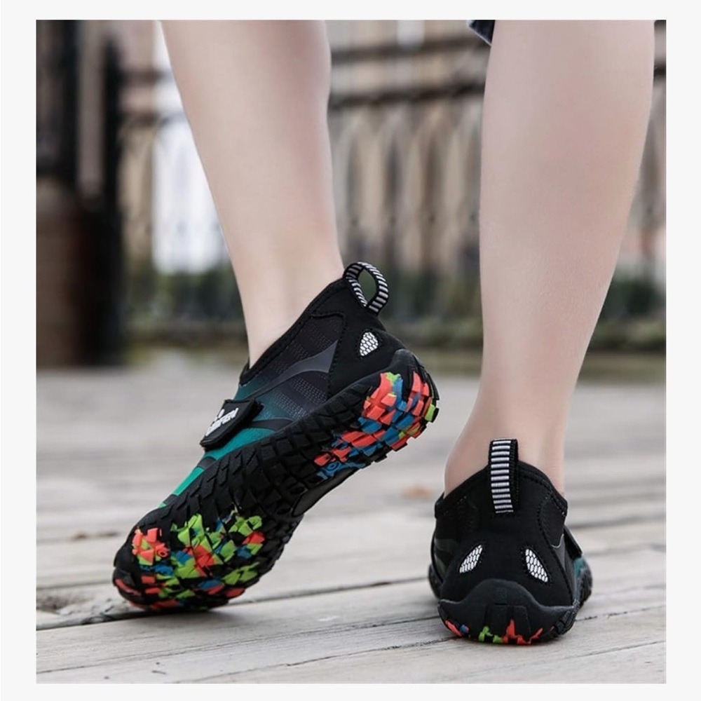 UBFEN Kids Green Black Water Shoes Size EUR 36 Aqua Beach Swim Slip-On big kid 5 - Picture 9 of 10